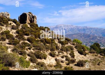 La vieille carrière près de l'Osborne Bull annonçant l'arraisonnement à Almayate, Torre del Mar, Malaga, Andalousie, Costa del sol, Espagne Banque D'Images