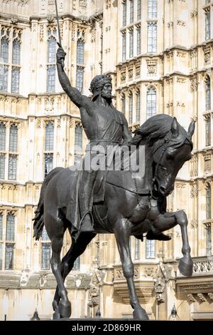 Londres, le 28 septembre 2017:-Statue du roi Richard 1er au Palais de Westminser