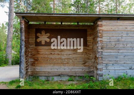 Logo du parc national suédois à l'entrée principale de Hamra Parc national Banque D'Images