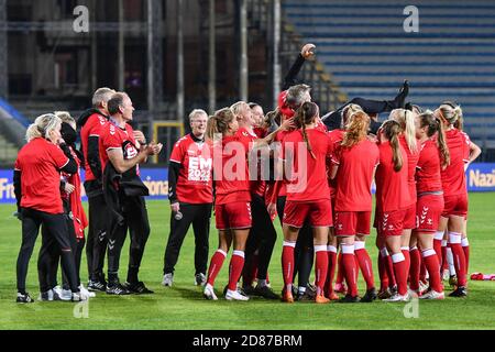 Carlo Castellani Stadium, empoli, Italie, 27 octobre 2020, Danemark les joueurs célèbrent la victoire lors de l'Euro 2022 qualificatifs - Italie femmes vs Danemark, équipe italienne de football - Credit: LM/Lisa Guglielmi/Alay Live News Banque D'Images