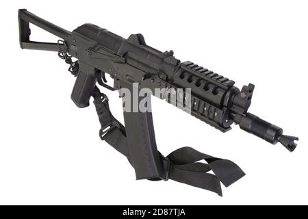 Kalashnikov AK 47 avec kit de mise à jour moderne isolé sur blanc Banque D'Images