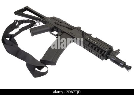 Kalashnikov AK 47 avec kit de mise à jour moderne isolé sur blanc Banque D'Images