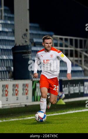 Kingston, Royaume-Uni. 27 octobre 2020. Oliver Turton de Blackpool lors du match EFL Sky Bet League 1 entre AFC Wimbledon et Blackpool au Kiyan Prince Foundation Stadium, Kingston, Angleterre, le 27 octobre 2020. Photo de Carlton Myrie. Utilisation éditoriale uniquement, licence requise pour une utilisation commerciale. Aucune utilisation dans les Paris, les jeux ou les publications d'un seul club/ligue/joueur. Crédit : UK Sports pics Ltd/Alay Live News Banque D'Images