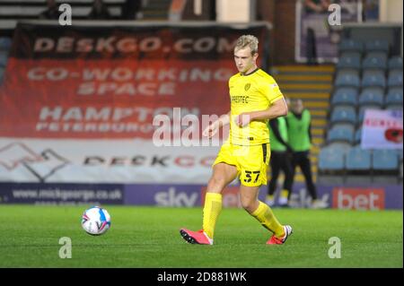 Peterborough, Cambridgeshire, Royaume-Uni. 27 octobre 2020. Burtons Sam Hughes lors du match de la Sky Bet League 1 entre Peterborough et Burton Albion à London Road, Peterborough, le mardi 27 octobre 2020. (Credit: Ben Pooley | MI News) Credit: MI News & Sport /Alay Live News Banque D'Images