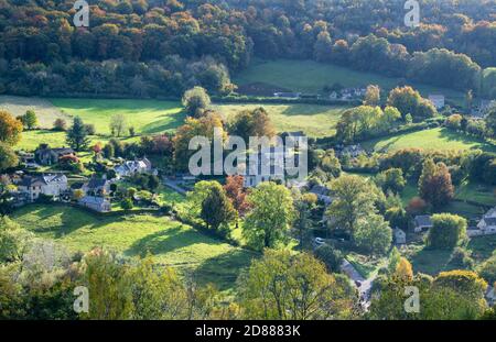 Village de Sheepscombe en fin d'après-midi lumière d'automne. Sheepscombe, Cotswolds, Gloucestershire, Angleterre Banque D'Images