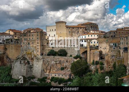 Pitigliano est une ville splendide dans la région de Tufo en Maremme. Pitigliano, Grosseto, Toscane, Italie, Europe Banque D'Images