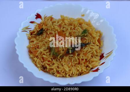 Chapeau de tomate ou tomate pulao, un plat végétarien indien Banque D'Images