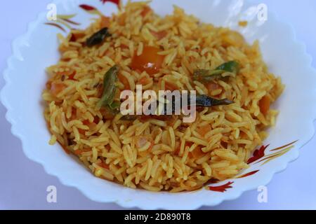 Chapeau de tomate ou tomate pulao, un plat végétarien indien Banque D'Images