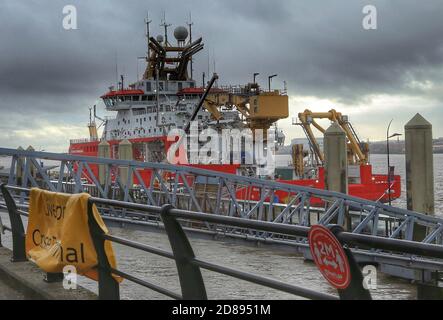 RRS David Attenborough revient à Cammell Lairds Banque D'Images