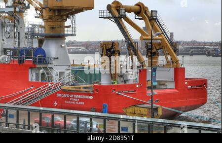 RRS David Attenborough revient à Cammell Lairds Banque D'Images