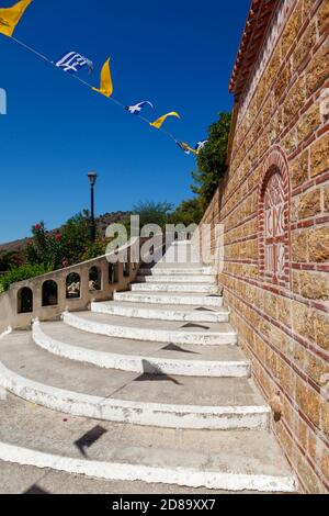 Au Monastère d'Agios Nektarios (Saint Nectarios) dans l'île d'Aegina, Golfe Saronique, Attica, Grèce, Europe Banque D'Images