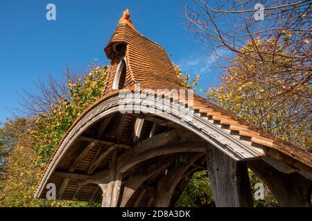 Le Lychgate à l'église de Sainte Marie et Saint Pierre, Kelsale. Suffolk, Angleterre Banque D'Images