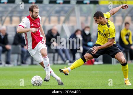 Daley Blind of Ajax, Georgios Giakoumakis de VVVV Venlo pendant le championnat néerlandais Eredivisie match de football entre VVV Venlo et Ajax sur O C. Banque D'Images