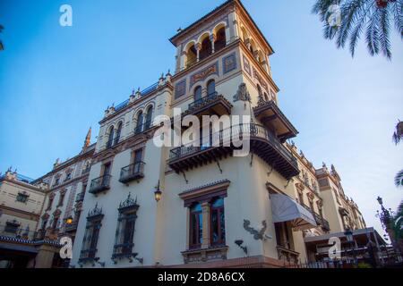 SEVILLA Y SUS MONUMENTOS Banque D'Images