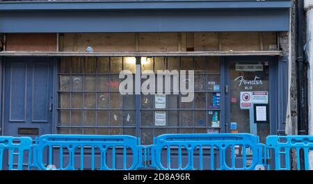 Boutique de guitare abandonnée fermée sur Denmark Street. Londres Banque D'Images