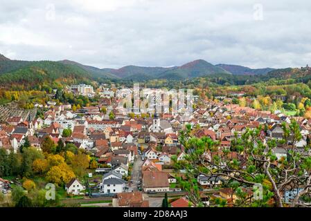 Schillerfelsen, Dahn, Rhénanie-Palatinat, Allemagne, région, spectaculaire, formations rocheuses, roche, rochers, forêt, automne, saison, randonnée, randonnée, allemagne, Banque D'Images