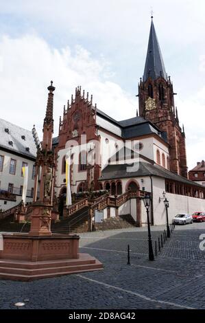 katholische Stiftskirche Aschaffenburg, Bayern, Allemagne Banque D'Images