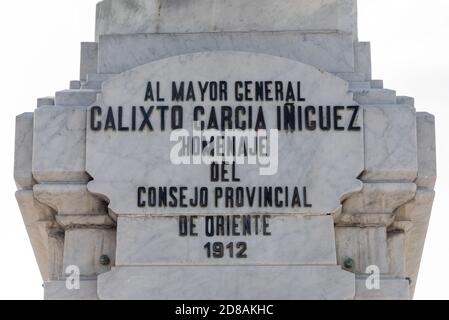 Statue de sculpture de Calixto Garcia sur la place de la ville ou parque, Holguin, Cuba Banque D'Images