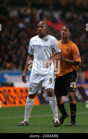 Wolverhampton Wanderers contre Norwich City, 23 décembre 2006. Dion Dublin et Mark Little Banque D'Images