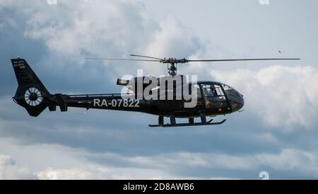 12 septembre 2020, région de Kaluga, Russie. Hélicoptère Sud-Aviation Gazelle sa 341 G à l'aéroport d'Oreshkovo. Banque D'Images