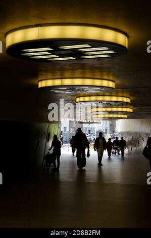 Fußgängertunnel am U-Bahnhof Wiener Platz, Köln, Nordrhein-Westfalen, Allemagne Banque D'Images