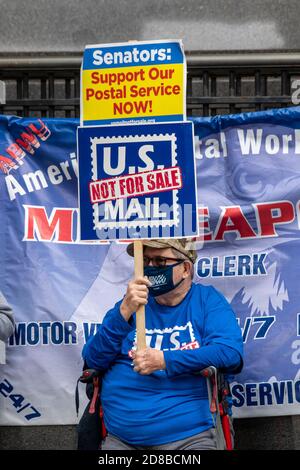 Minneapolis, Minnesota. Les employés des postes se rassemblent pour exiger que le Congrès agisse pour sauver le service postal. Banque D'Images