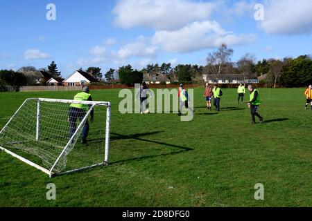 Football à pied Alderton Suffolk Royaume-Uni Banque D'Images