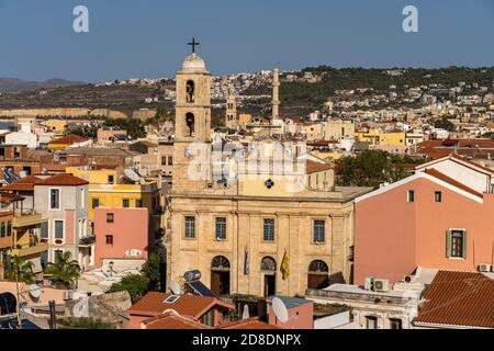 Die griechisch-orthodoxe Kathedrale der drei Märtirer in Chania, Kreta, Griechenland, Europa | Cathédrale de Trimartiri à Chania, Crète, Grèce, Europe Banque D'Images