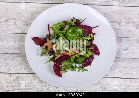 Mélanger avec la viande et salade d'asperges bouillies Banque D'Images