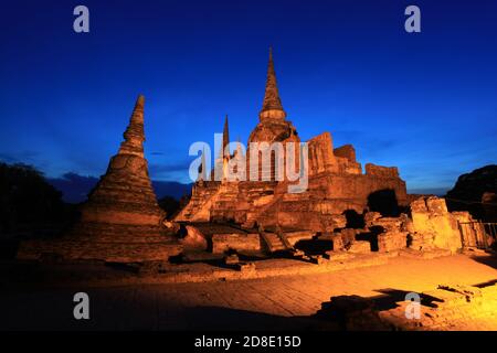 Architecture religieuse asiatique. Ancienne pagode au temple Wat Phra Sri Sanphet Ayutthaya, Thaïlande Banque D'Images