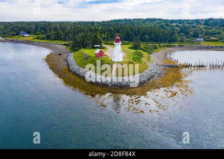 Mulholland point Light, Welshpool, Nouveau-Brunswick, Canada (de Lubec, Maine) Banque D'Images