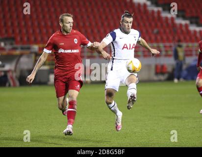Ritchie de Laet d'Anvers, Gareth Bale de Tottenham pendant l'UEFA Europa League, Group Stage, Group J football Match entre Royal Antwerp et to C. Banque D'Images