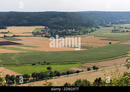 Beilngries, Felder, Landwirtschaft, Kirchanhausen, Huegelkette, Wald Banque D'Images
