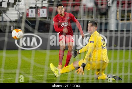 AZ Stadion Alkmaar, pays-Bas. 29 octobre 2020. Zakaraia Aboukhial d'AZ lors de l'UEFA Europa League 2020/2021 Group Stage entre AZ Alkmaar et HNK Rijeka le 29 octobre. 2020 in AZ Stadion Alkmaar, pays-Bas crédit: SCS/Soenar Chamid/AFLO/Alamy Live News Banque D'Images