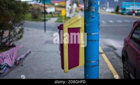 --FILE--la vue sur la rue de la ville la plus méridionale du monde, connue sous le nom de "la fin du monde", Ushuaia, Argentine, 16 février 2016. Banque D'Images