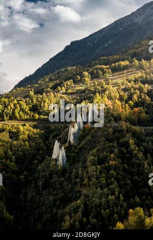 Terre pyramides d'Euseigne en couleurs d'automne Banque D'Images