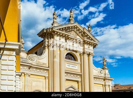 Italie Vénétie Vittorio Veneto - Ceneda - Piazza Giovanni Paolo I - Banque D'Images