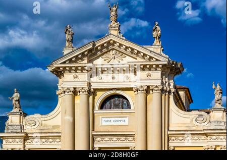 Italie Vénétie Vittorio Veneto - Ceneda - Piazza Giovanni Paolo I - Banque D'Images