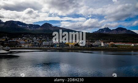 --FILE--la vue sur la rue de la ville la plus méridionale du monde, connue sous le nom de "la fin du monde", Ushuaia, Argentine, 16 février 2016. Banque D'Images