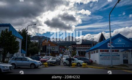 --FILE--la vue sur la rue de la ville la plus méridionale du monde, connue sous le nom de "la fin du monde", Ushuaia, Argentine, 16 février 2016. Banque D'Images