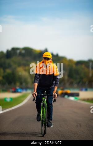 04 NORRIS Lando (gbr), McLaren Renault F1 MCL35, promenade sur piste pendant les Émirats de Formule 1 Gran Premio dell'emilia Romagna 2020, Emilia Romagna Grand Prix, du 31 octobre au 1er novembre 2020 sur l'Autodromo Internazionale Enzo e Dino Ferrari, à Imola, Italie - photo Joao Filipe / DPPI crédit : LM/DPPI/Joao Filipe/Alamy Live News Banque D'Images