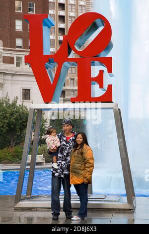 Statue dans JFK Plaza, Philadelphia, Pennsylvania, USA Banque D'Images