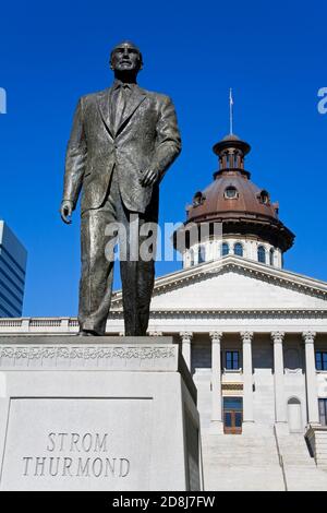 Strom Thurmond Statue & State Capitol Building, Columbia, Caroline du Sud, USA Banque D'Images