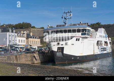 Le ferry de Quiberon à Belle Ile, géré par la Compagnie Oceane, amarré au Palais, Belle Ile, Bretagne, France Banque D'Images