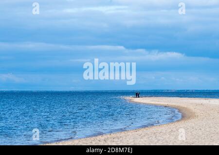 Sandy Cypel Rewski sur Zatoka Pucka (baie de Puck) à Rewa, Pologne. 8 octobre 2020 © Wojciech Strozyk / Alamy stock photo Banque D'Images