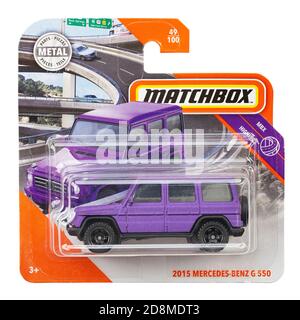 Ukraine, Kiev - octobre 20. 2020: Jouet modèle de voiture 2015 mercedes-benz g550. Matchbox est une marque britannique populaire de jouets qui a été introduite par Lesney Product Banque D'Images