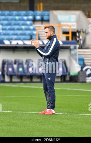 LONDRES, ANGLETERRE. 31 OCTOBRE Alex Pearce de Millwall se présente avant le match de championnat Sky Bet entre Millwall et Huddersfield Town à la Den, Londres, le samedi 31 octobre 2020. (Crédit : Ivan Yordanov | ACTUALITÉS MI) Banque D'Images