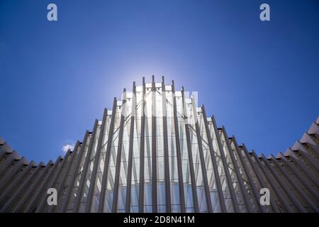 REGGIO EMILIA, ITALIE - 13 avril 2018 : La Reggio Emilia AV Mediopadana railway station par l'architecte Santiago Calatrava. Banque D'Images