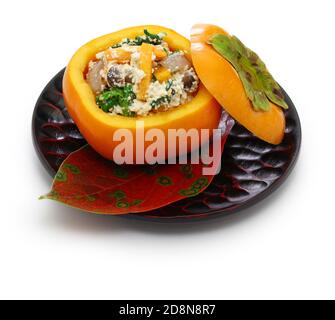 salade de persimmon japonaise avec tofu écrasé, kaki no shiraae Banque D'Images