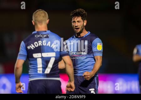 HIGH WYCOMBE, ANGLETERRE. 31 OCTOBRE Joe Jacobson de Wycombe Wanderers fête ses côtés première victoire dans le championnat lors du match de championnat de Sky Bet entre Wycombe Wanderers et Sheffield mercredi à Adams Park, High Wycombe le samedi 31 octobre 2020. (Crédit : Leila Coker | MI News)HIGH WYCOMBE, ANGLETERRE. LE 31 OCTOBRE lors du match de championnat Sky Bet entre Wycombe Wanderers et Sheffield mercredi à Adams Park, High Wycombe le samedi 31 octobre 2020. (Crédit : Leila Coker | INFORMATIONS MI) crédit : INFORMATIONS MI et sport /Actualités Alay Live Banque D'Images